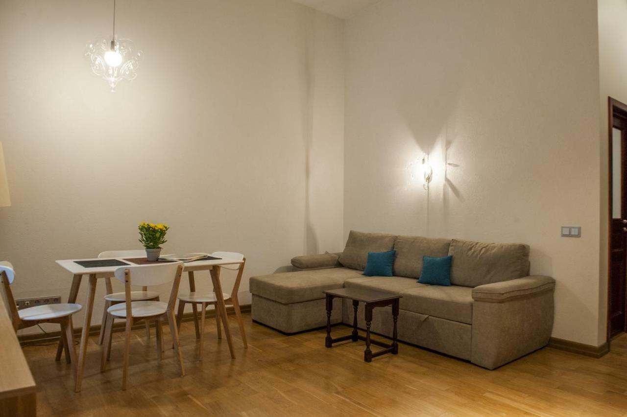 Teatro Apartments VNO Extérieur photo